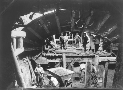 Costruzione della metropolitana di Parigi, c.1900 da French Photographer